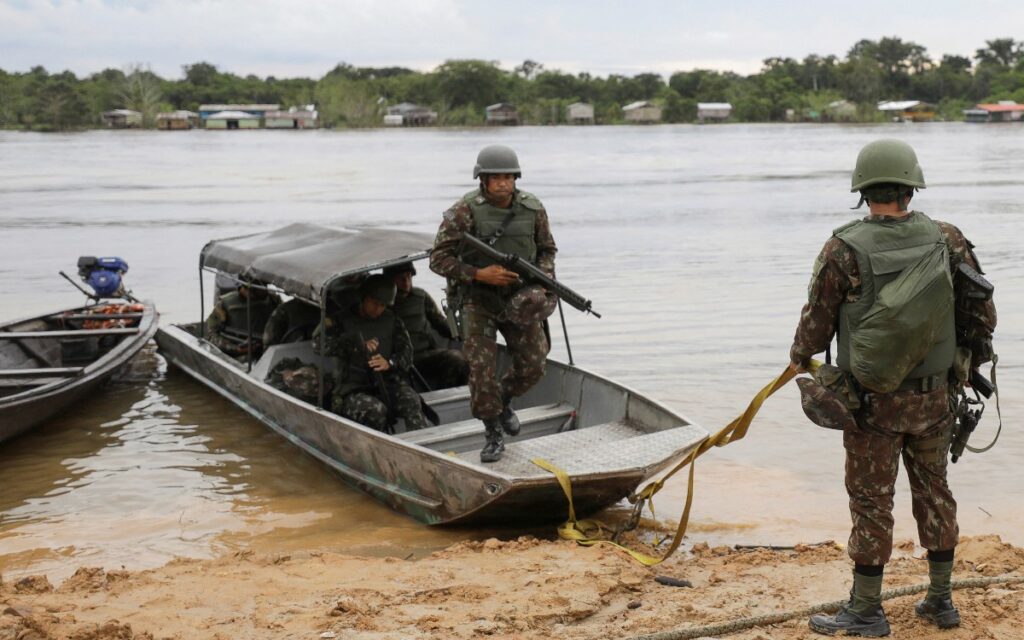 Policía brasileña no cree que restos localizados en el río sean de Dom y Bruno, desaparecidos en el Amazonas