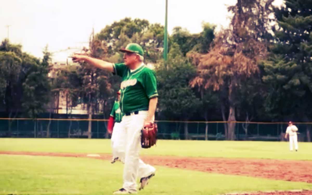 Presume AMLO triunfo de su equipo de béisbol, pese a ‘cachirules’ y estrellas