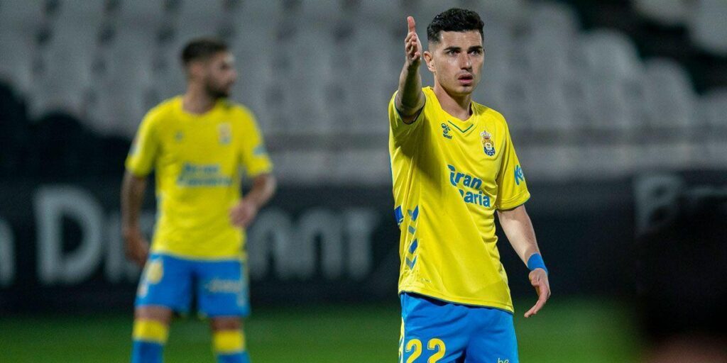 Rafa Mujica, ex de Barça y Las Palmas, ficha por el Arouca portugués