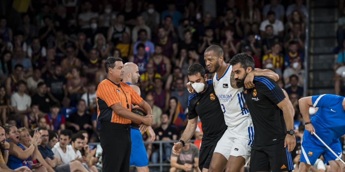 Randolph, operado de la rodilla izquierda