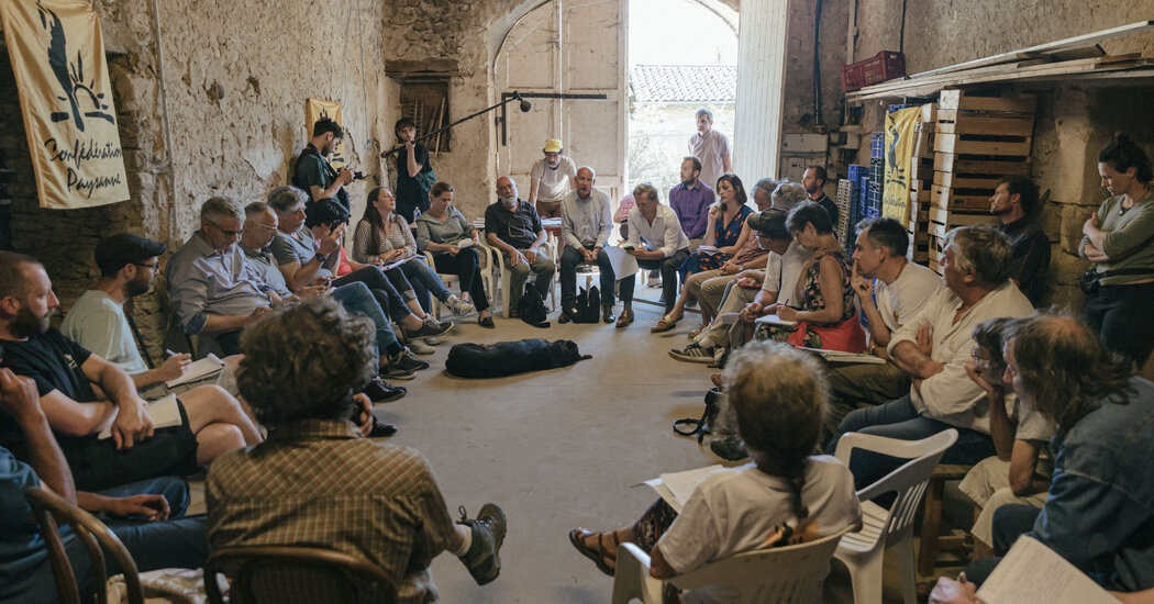 Recién unida, la izquierda francesa espera contrarrestar al presidente en las próximas elecciones