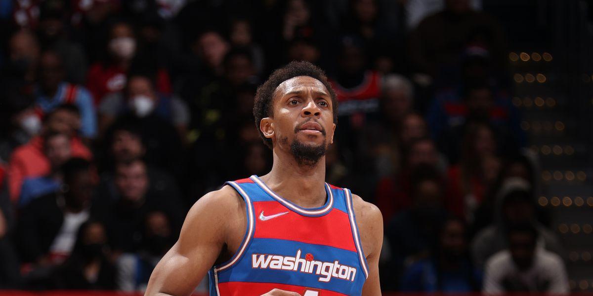 Récord histórico: Ish Smith podría vestir 13 camisetas distintas