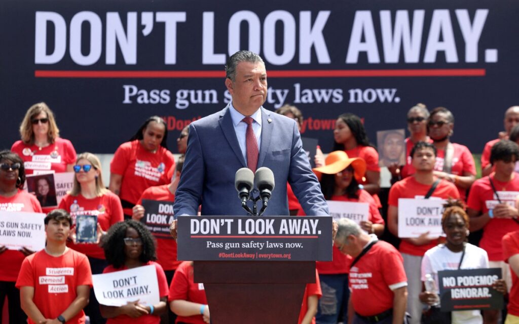 Reforma para limitar la venta de armas en Estados Unidos no pasará: Esquivel | Video