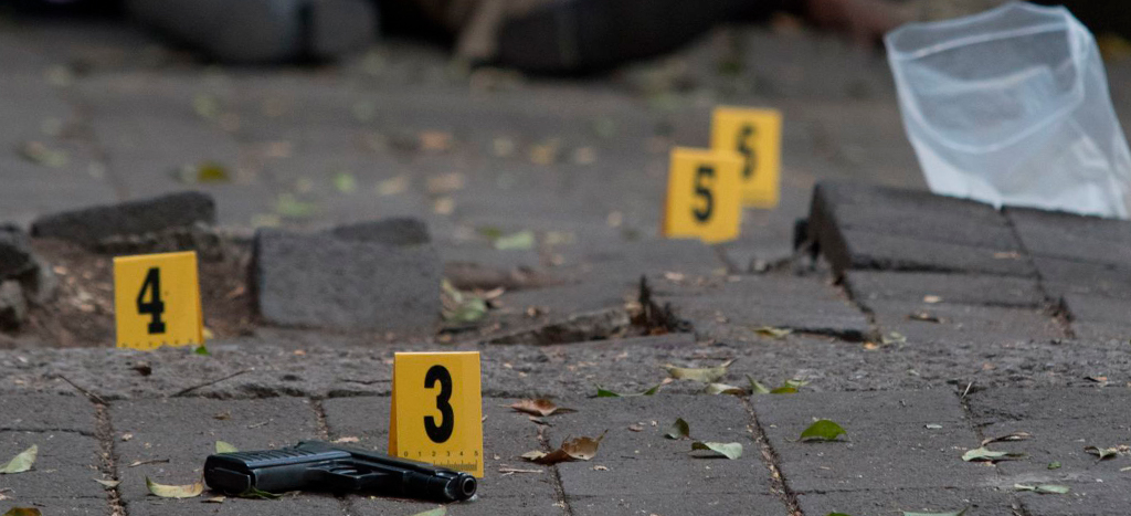 Riña en bar de la Zona Rosa termina en balacera; hay dos heridos