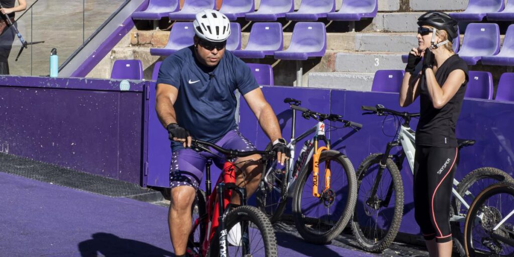 Ronaldo alcanza Santiago tras su "peregrinaje" por el ascenso a Primera