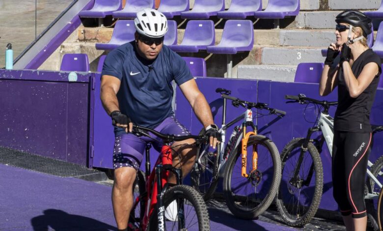 Ronaldo alcanza Santiago tras su "peregrinaje" por el ascenso a Primera