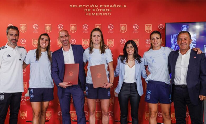 Rubiales anuncia la igualdad de condiciones económicas en el fútbol