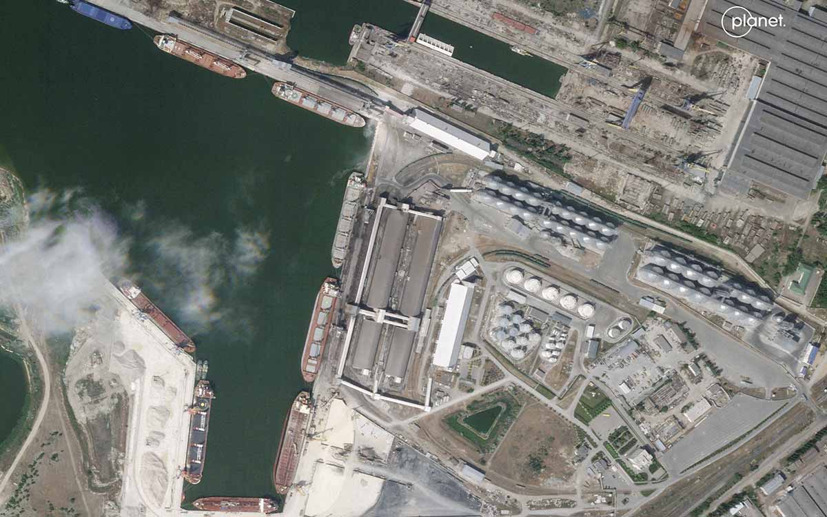 Rusia asegura que mató a cerca de 500 militares ucranianos en un ataque contra un astillero