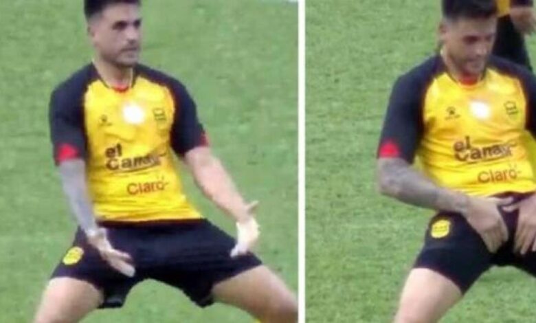 Sancionado por celebrar un gol tocándose los genitales