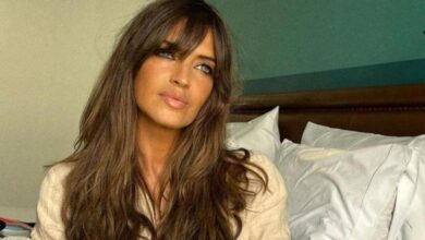 Sara Carbonero, 'cazada' besándose apasionadamente en la calle con su nuevo novio