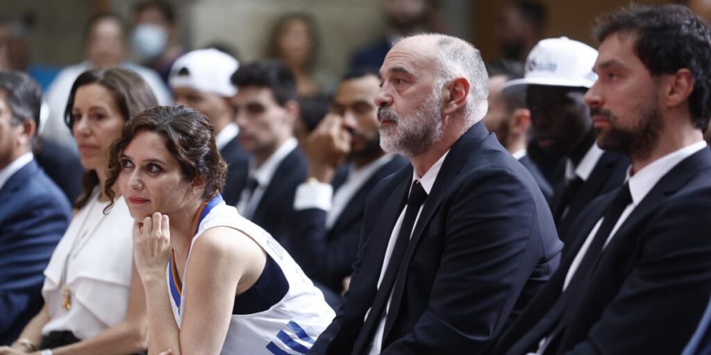 Sergio Llull: "Cuando vienen mal dadas, Laso pone el pecho por nosotros"