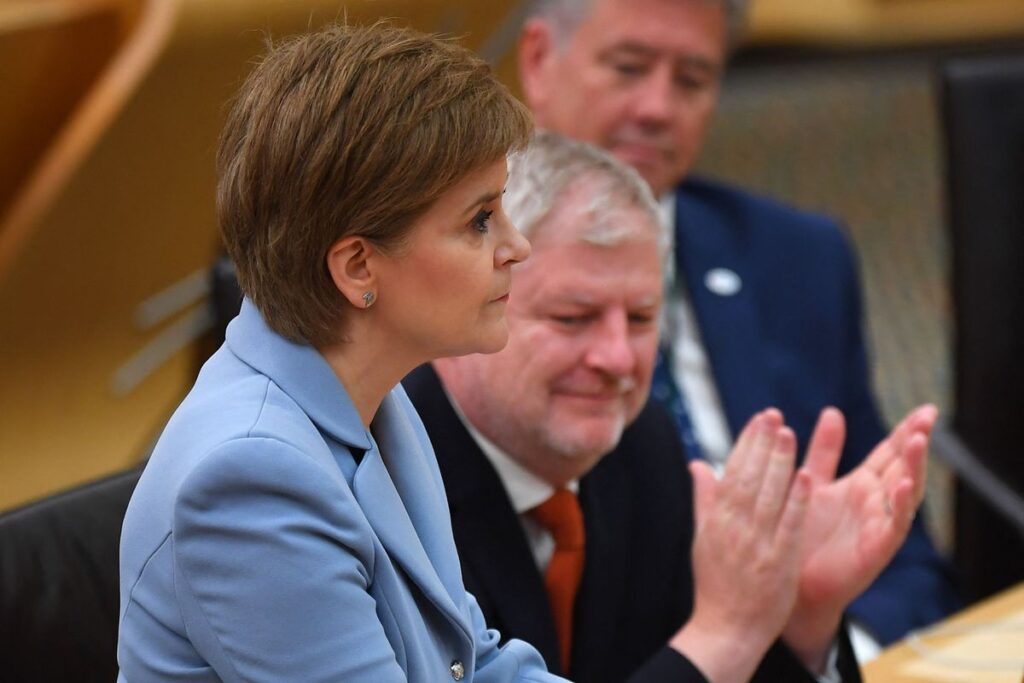 Sturgeon anuncia un nuevo referéndum de independencia en Escocia para el 19 de octubre de 2023