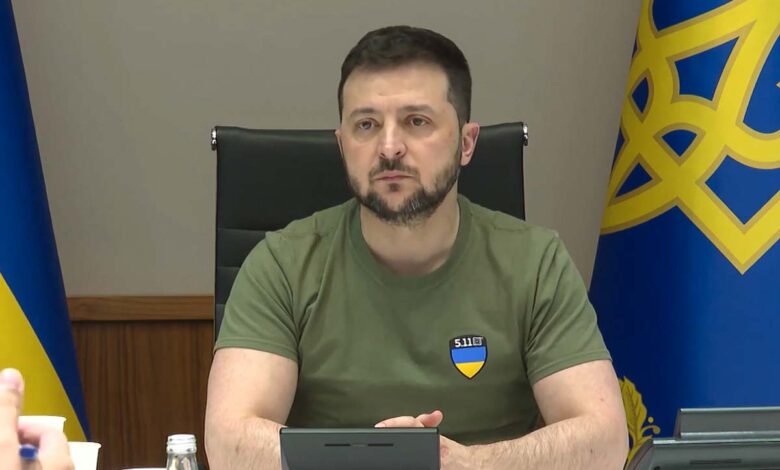 Ucrania: 'La situación es muy difícil, estamos perdiendo entre 60 y 100 soldados al día', asegura Zelenski
