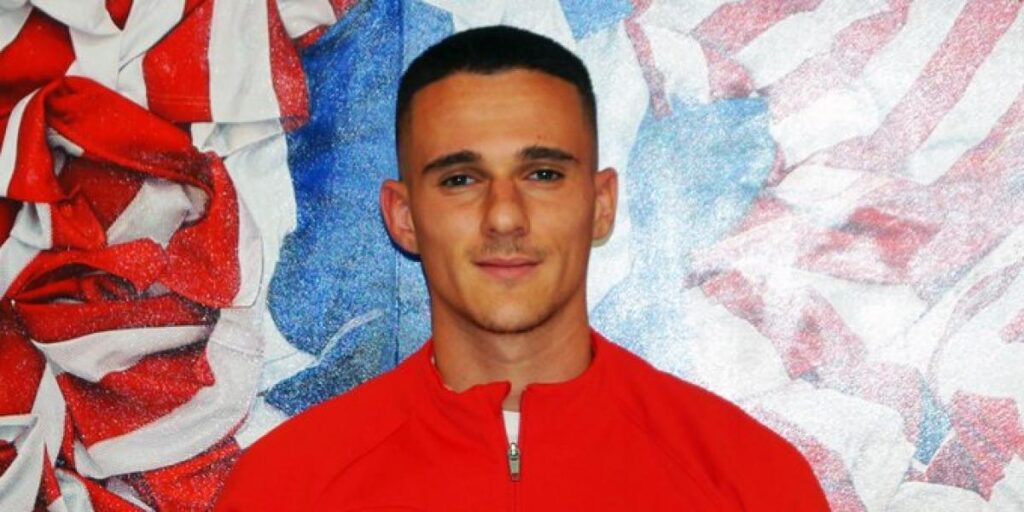 Un debutante con el Elche, fichaje del Atlético de Madrid