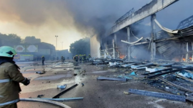 Un misil ruso impactó contra un centro comercial en Ucrania: hay al menos 10 muertos