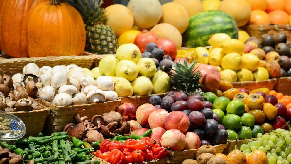 Una frutería estafa 26.000 euros a un anciano