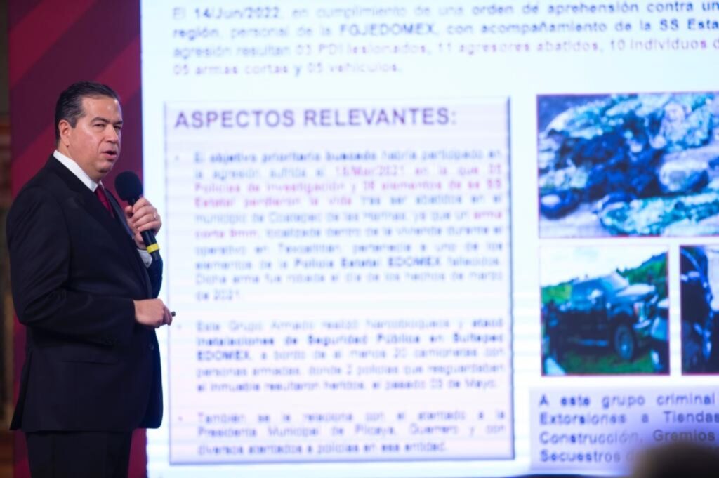 Una pistola, la clave para ligar a líder de La Familia con enfrentamiento en Texcaltitlán y masacre en Coatepec Harinas