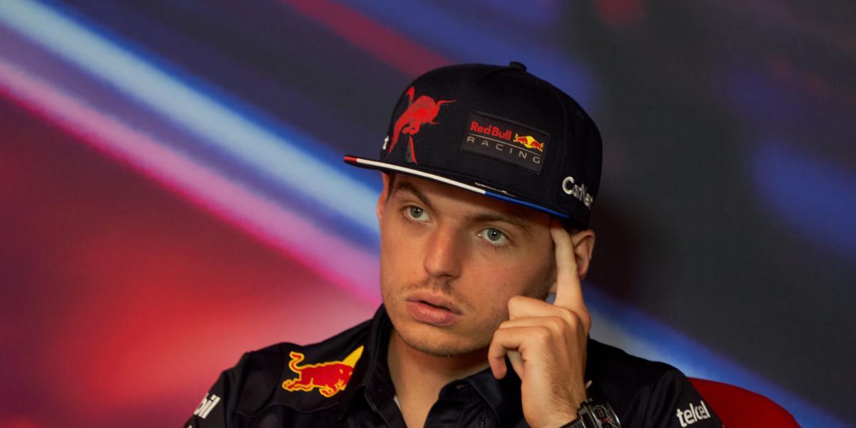 Verstappen vacila a Hamilton ante todos