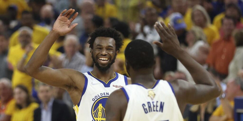 Wiggins acerca a los Warriors al anillo