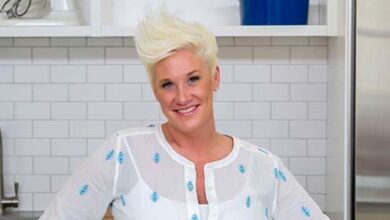 Worst Cooks Celebrity Edition: Anne Burrell's That's So 90's Recipes
