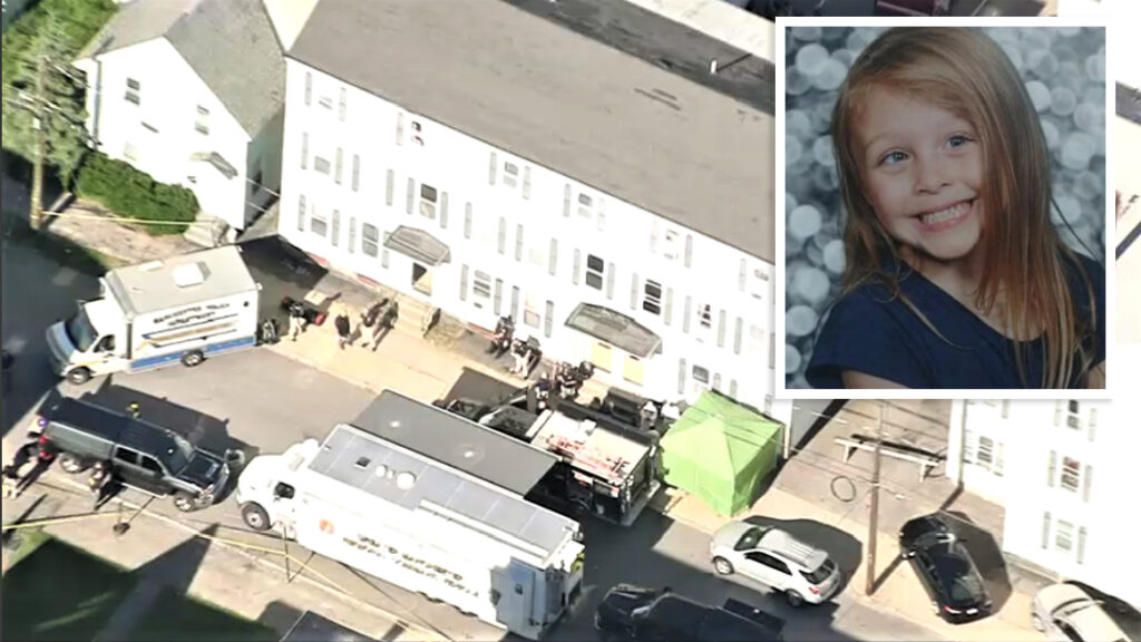 presencia policial en antigua casa de padre