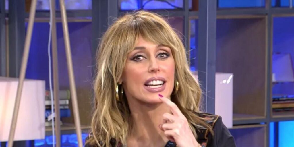 "¿Estás bien?": El susto de Emma García por lo ocurrido en 'Viva la vida'