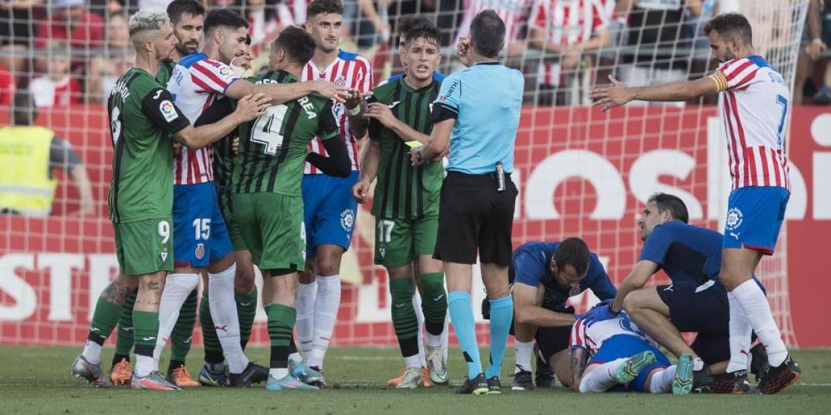 ¡El Eibar se queda con diez!