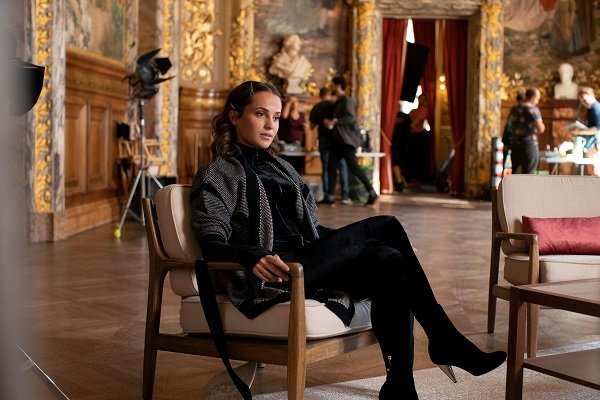 ‘Irma Vep’, la serie protagonizada por Alicia Vikander que acaba de estrenar HBO Max