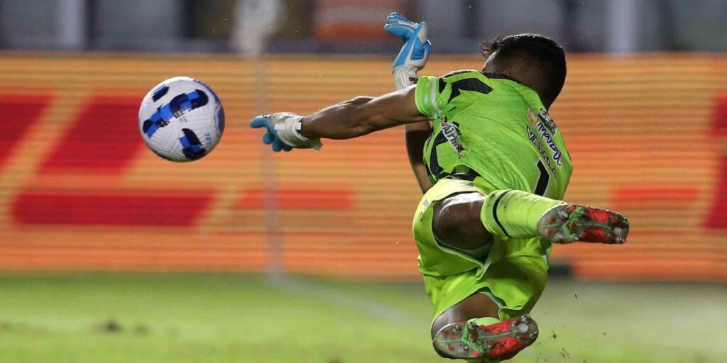 1-1: Campanada de un Táchira que elimina al Santos