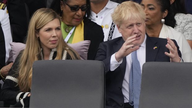 Boris Johnson y Carrie Symonds posando / Gtres