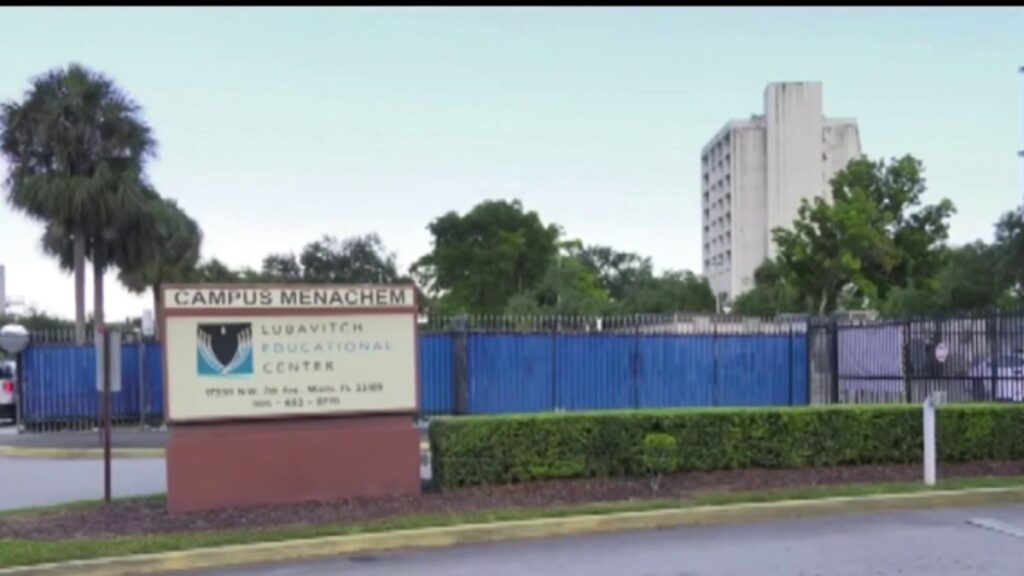 Un niño de tres año muere tras ser encontrado dentro de un auto