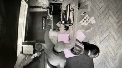 roban restaurante mexicano a plena luz del día en San Francisco