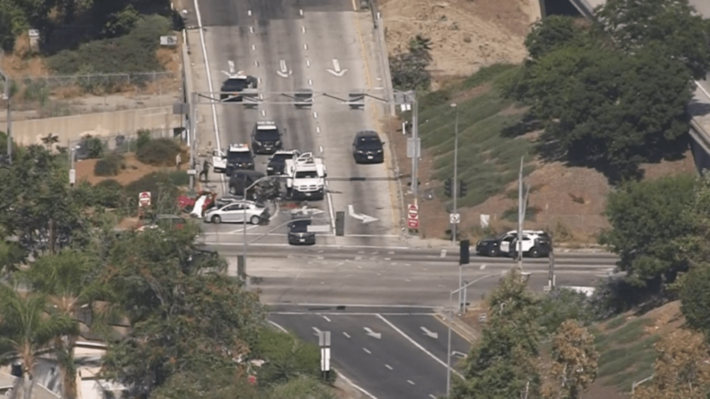 Conductor perseguido en un choque mortal de 7 autos no tenía la edad suficiente para conducir, según la policía