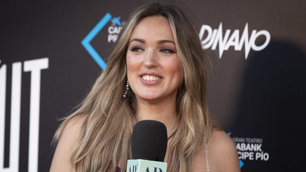 Marta Riesco en un photocall muy sonriente / Gtres