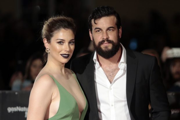 Blanca Suárez y Mario Casas posando / Gtres