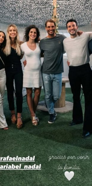 Mery Perelló junto a Rafa y Maribel Nadal y Sebastián Yatra / Instagram @sebastianyatra