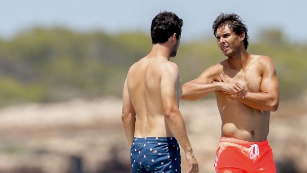 Rafa Nadal ha elegido ibiza en distintas ocasiones para sus vacaciones / Gtres