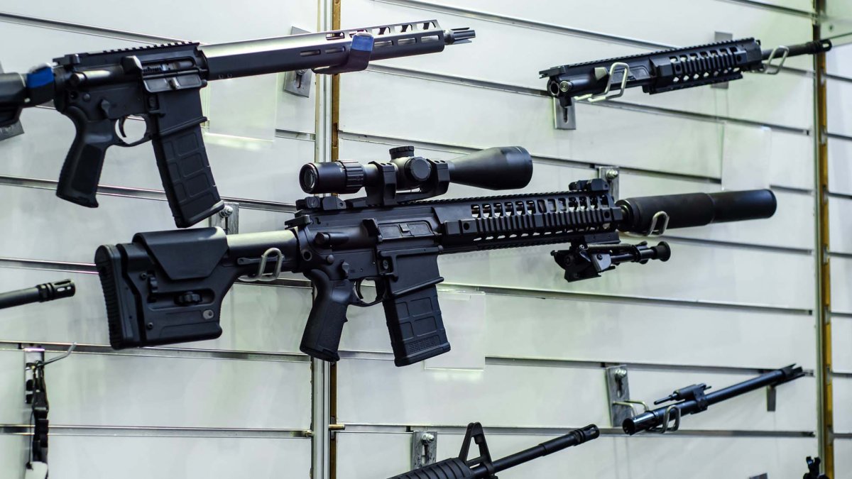 Revelan por primera vez el rifle con el que el pistolero de Parkland mató a 17 personas en 2018