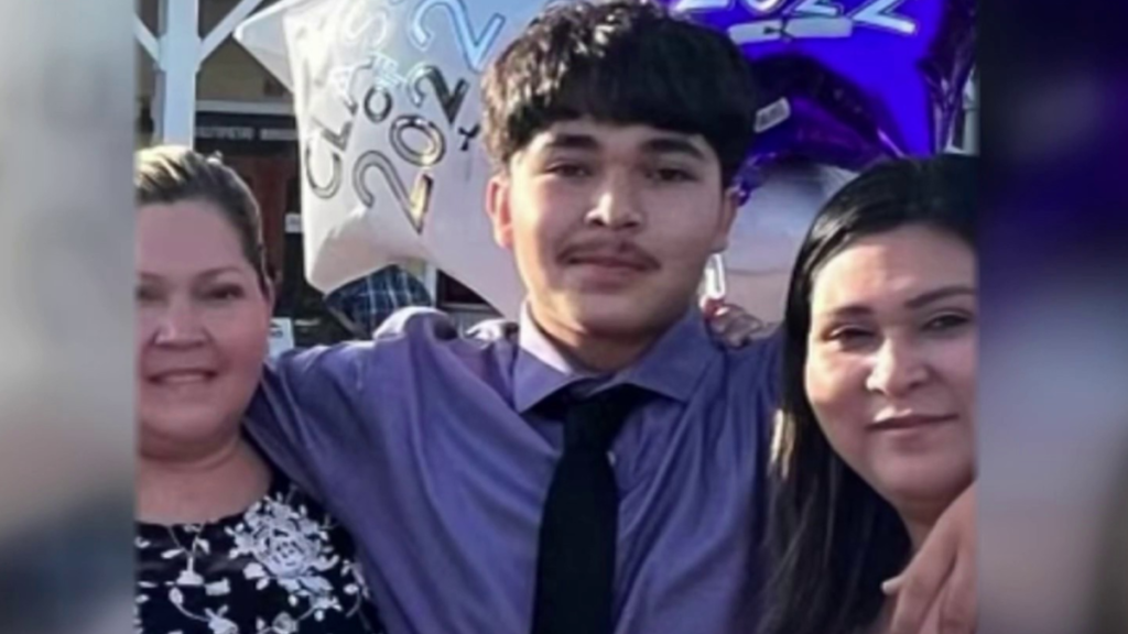 ‘Me sentí humillada’: madre alega que vacunaron a su hijo contra COVID-19 sin su permiso