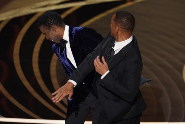 Will Smith golpea a Chris Rock / Gtres