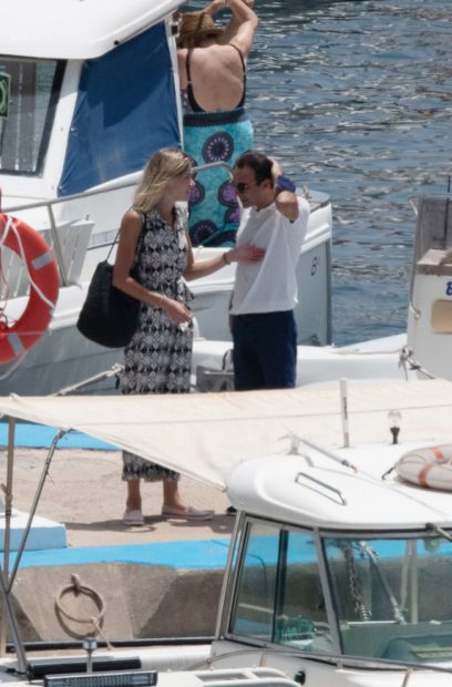 Enrique Ponce y Ana Soria de vacaciones / Gtres