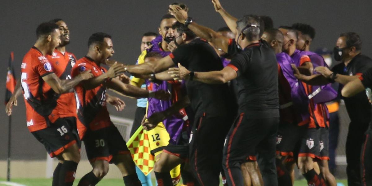 2-0: El Goianiense se clasifica gracias a los penaltis