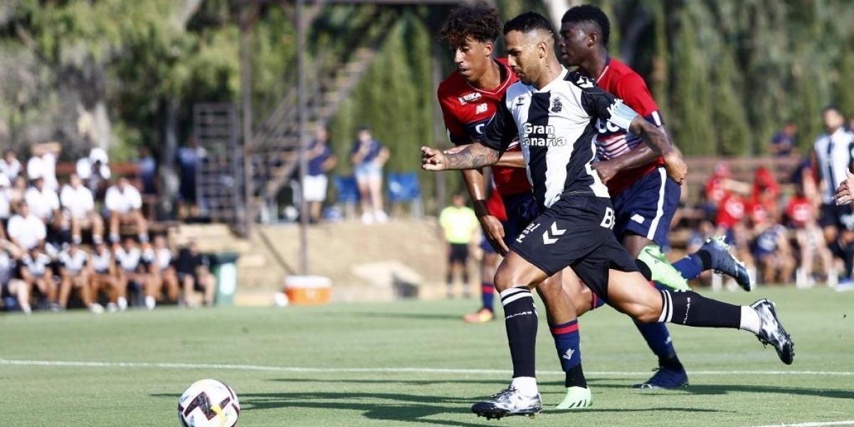 2-2: Las Palmas domina al Lille y suma otro empate