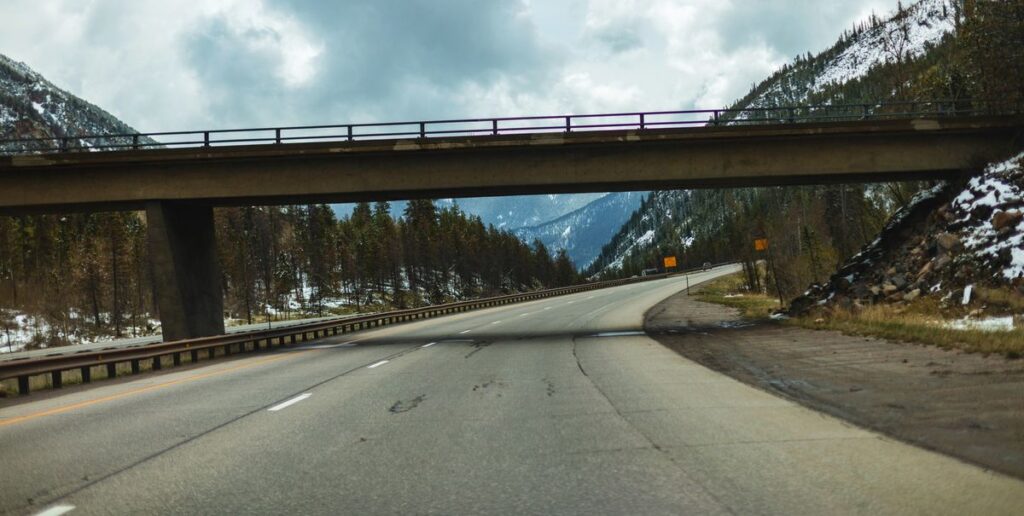 7 de las carreteras interestatales más largas de EE. UU. que valen la pena el viaje por carretera