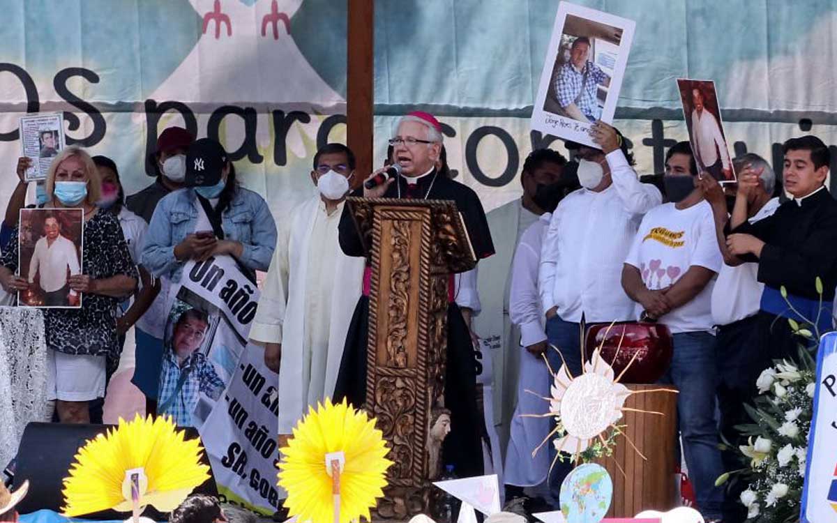 ‘Abrazos, no balazos’ es demagogia y hasta cierto punto complicidad: Obispo de Cuernavaca