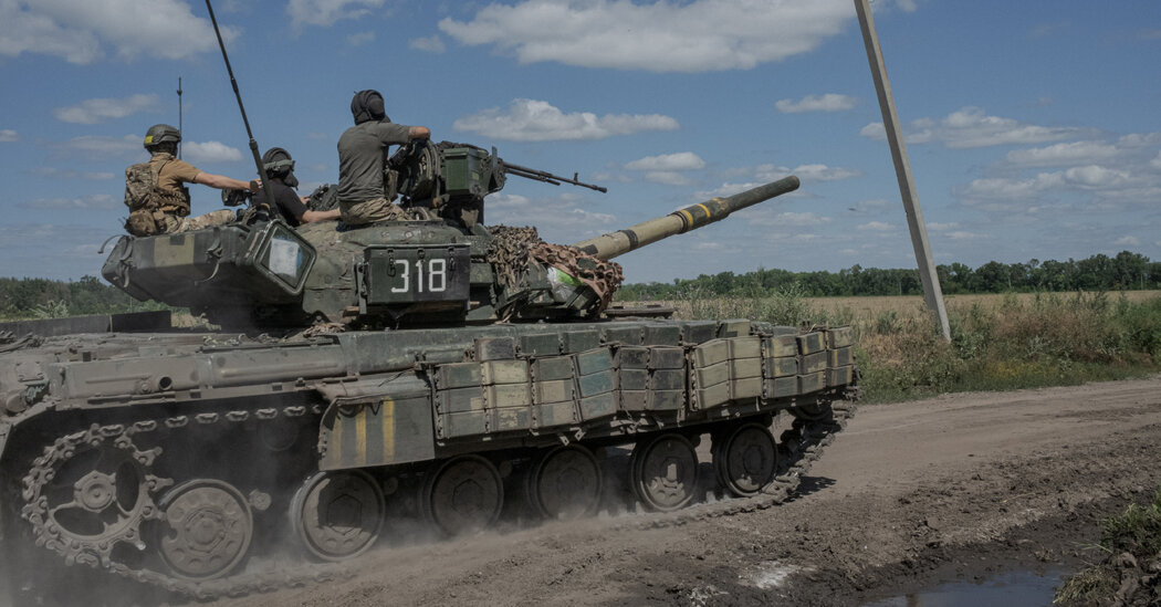 Actualizaciones en vivo: Los primeros envíos de granos de Ucrania en meses esperan el visto bueno