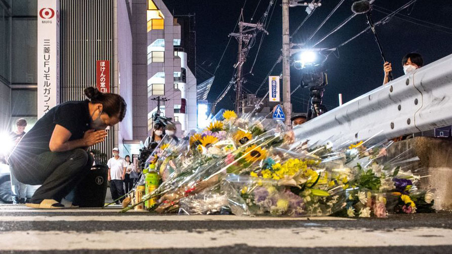 Admiten posibles fallas en la seguridad por el asesinato del exprimer ministro en Japón