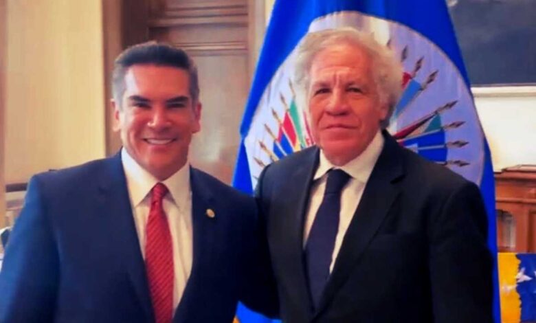 'Alito' Moreno se reúne con Almagro; denuncia 'persecución política' ante la OEA
