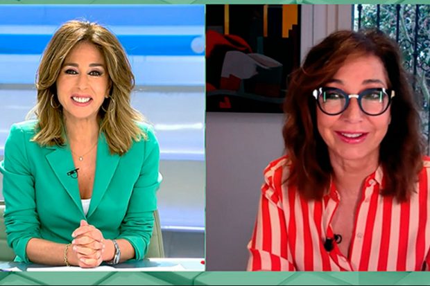 Ana Terradillos la ha sustituido en la mesa de actualidad / Mediaset