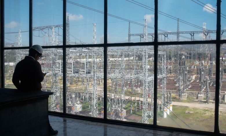 Avisos ignorados y trabas constantes: las claves tras la disputa energética entre EE UU y México